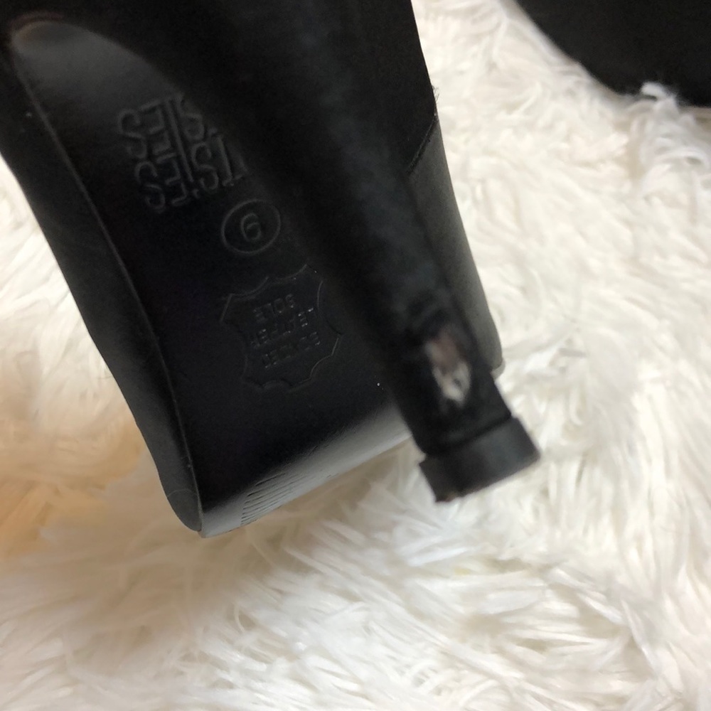 Open toe black dress heels rose accent - Picture 3 of 5
